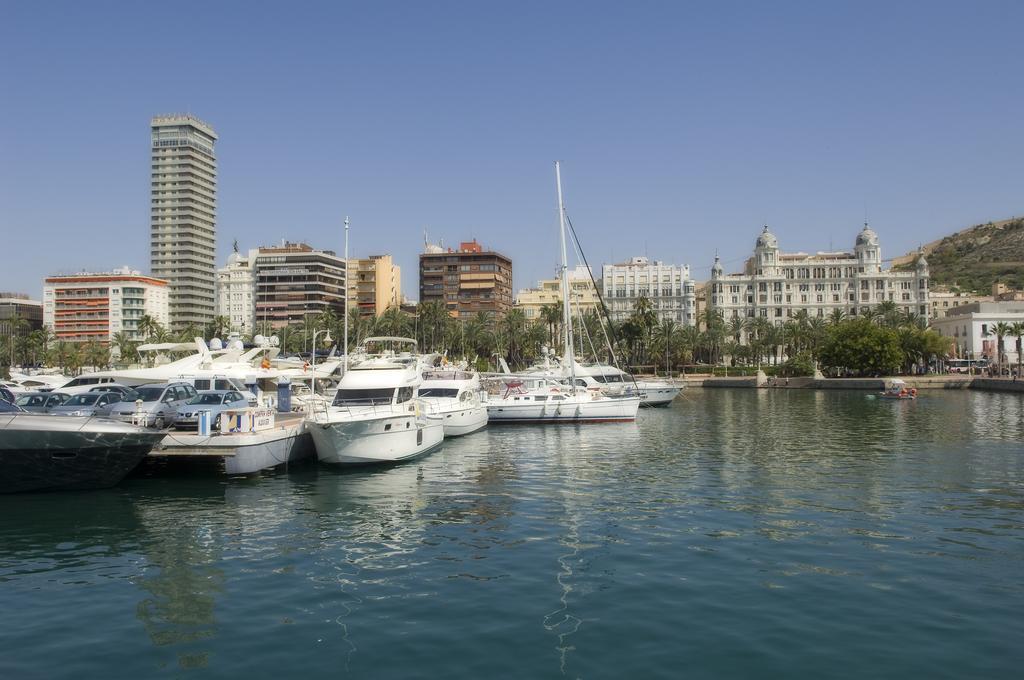 Guesthouse Central Alicante Exterior photo